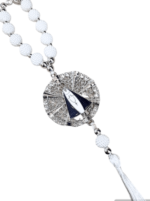 Adorno Amora Branca Aparecida Redonda Prateada-TerraCotta Arte Sacra