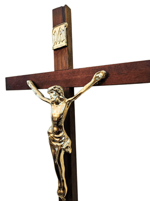 Crucifixo de Madeira e Cristo Aço Galvanizado Dourado 40 cm-TerraCotta Arte Sacra