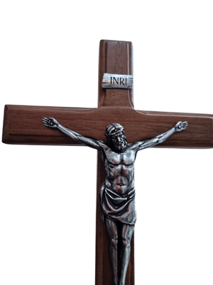 Crucifixo de Mesa em Madeira e Cristo em Metal Prata Velha 28 cm-TerraCotta Arte Sacra