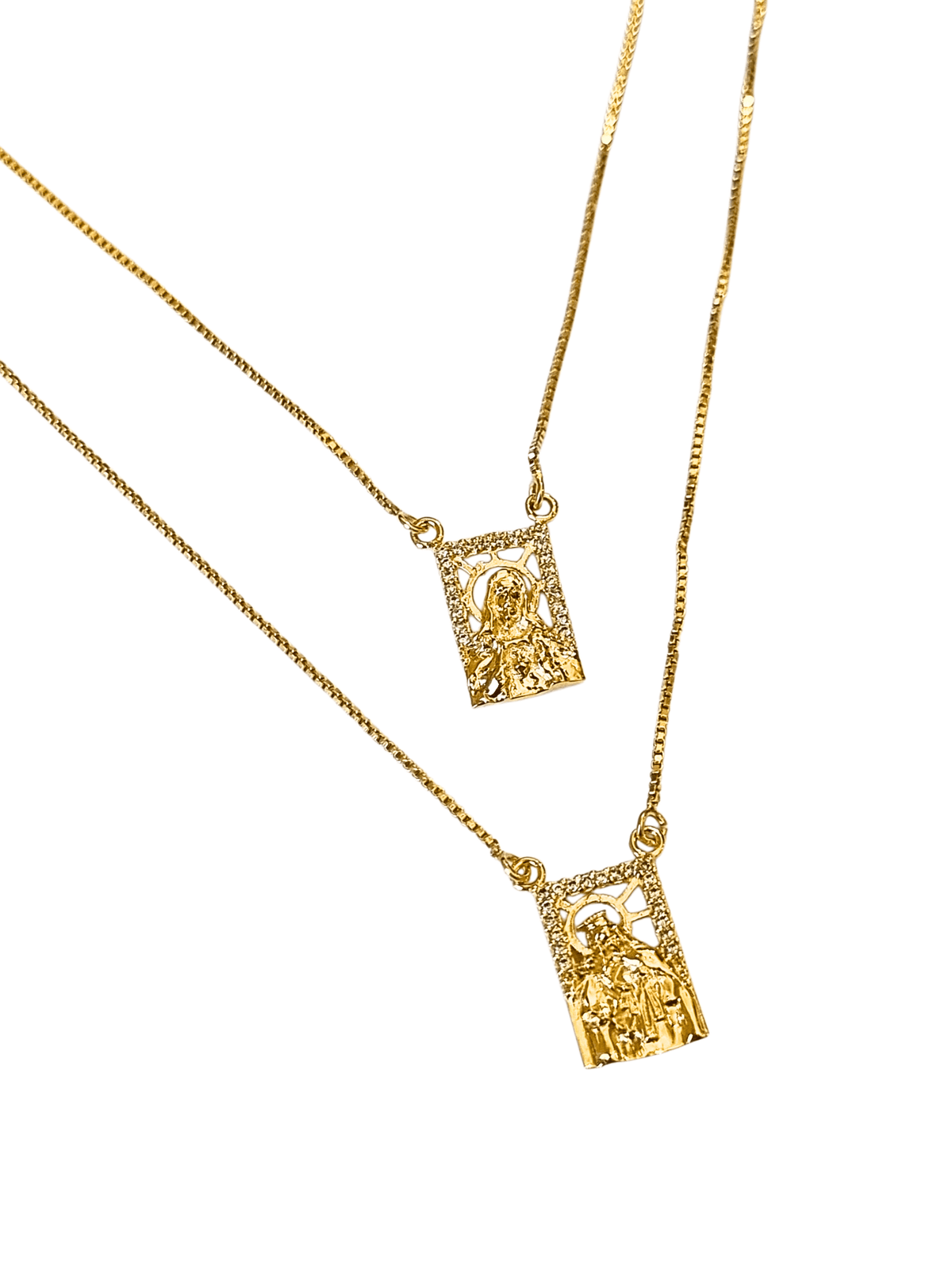 Escapulário Vazado com Zircônias em Prata de Lei 925 e Banho de Ouro 18 K-TerraCotta Arte Sacra